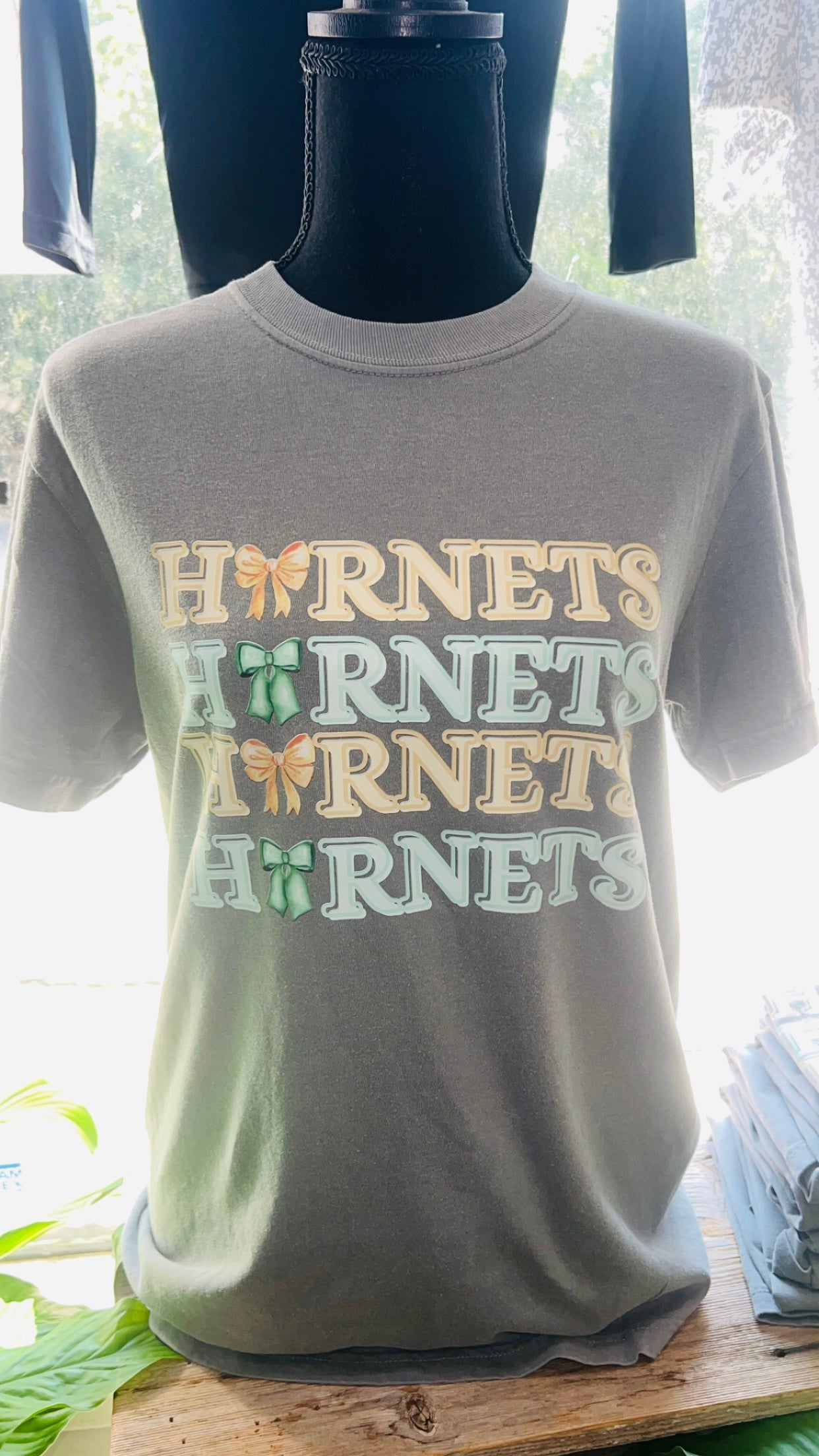 H🎀RNETS TEE